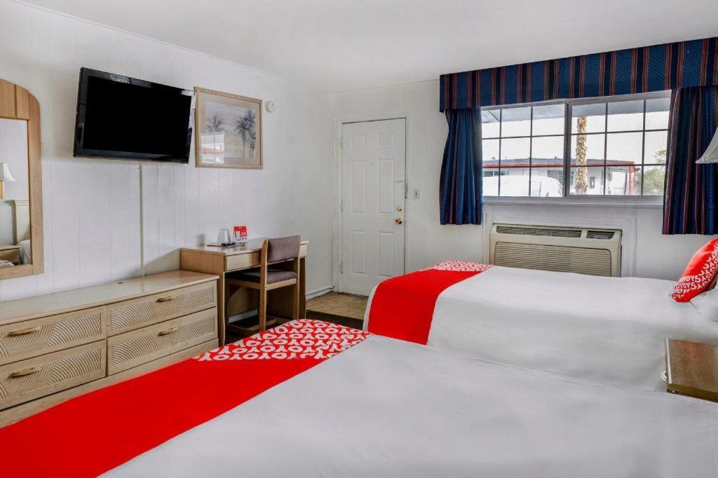Hotel Oyo Gateway Vegas North Strip/fremont St. Area 2*